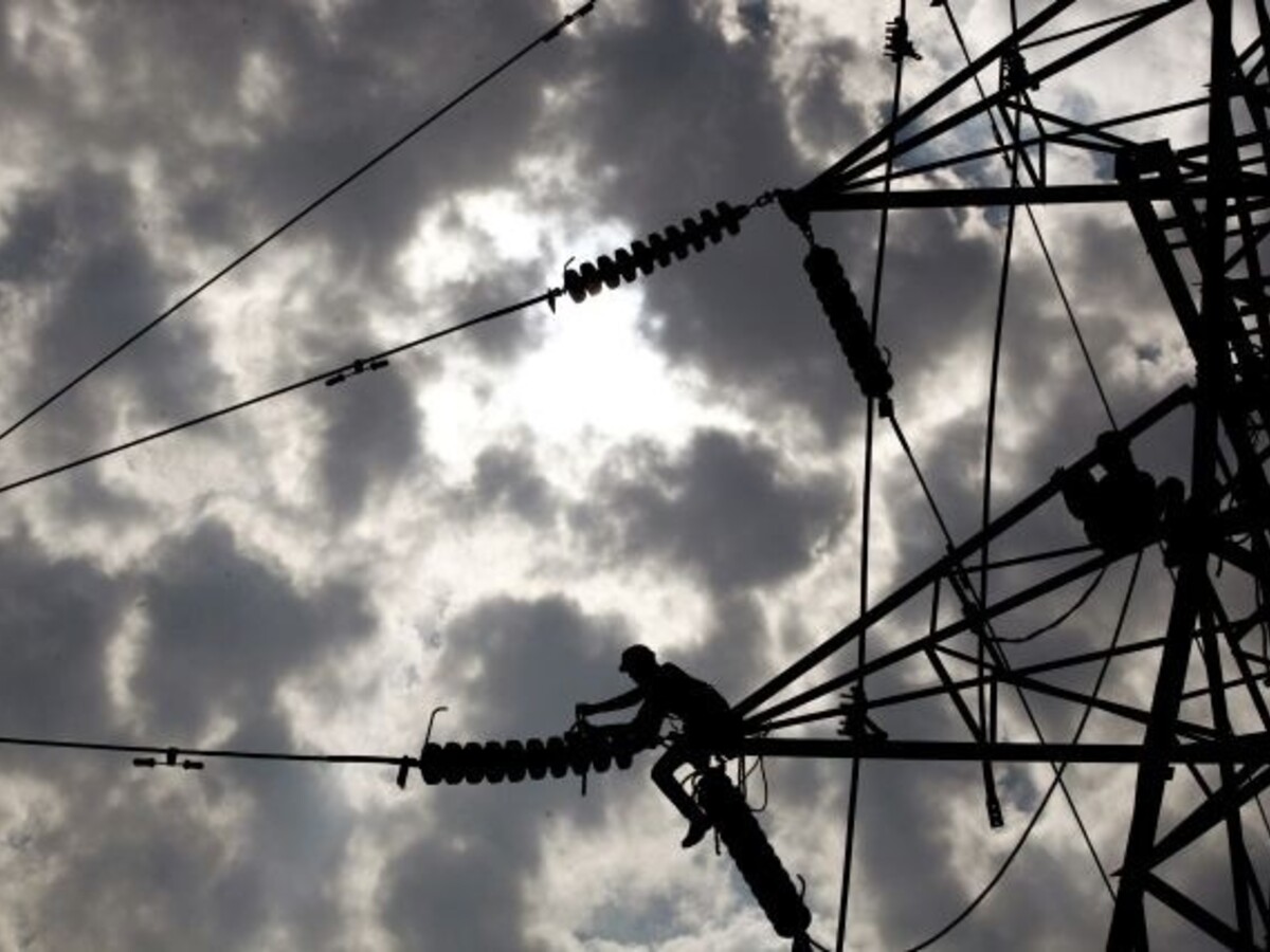 elektrina elektrikár káble ilu (SITA/AP)